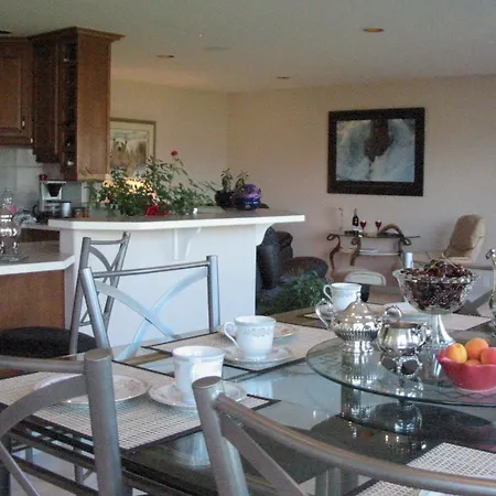 Royal Bed & Breakfast-2